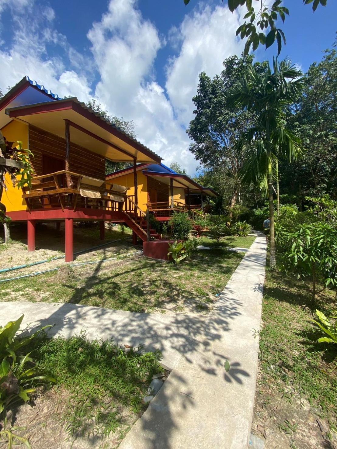 Baan Panseng * Ko Kut